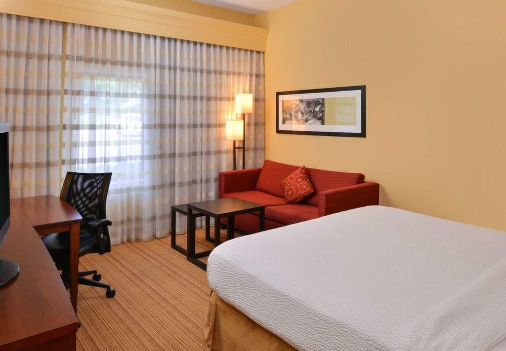 Courtyard By Marriott Columbia Northeast/Fort Jackson Area Zewnętrze zdjęcie