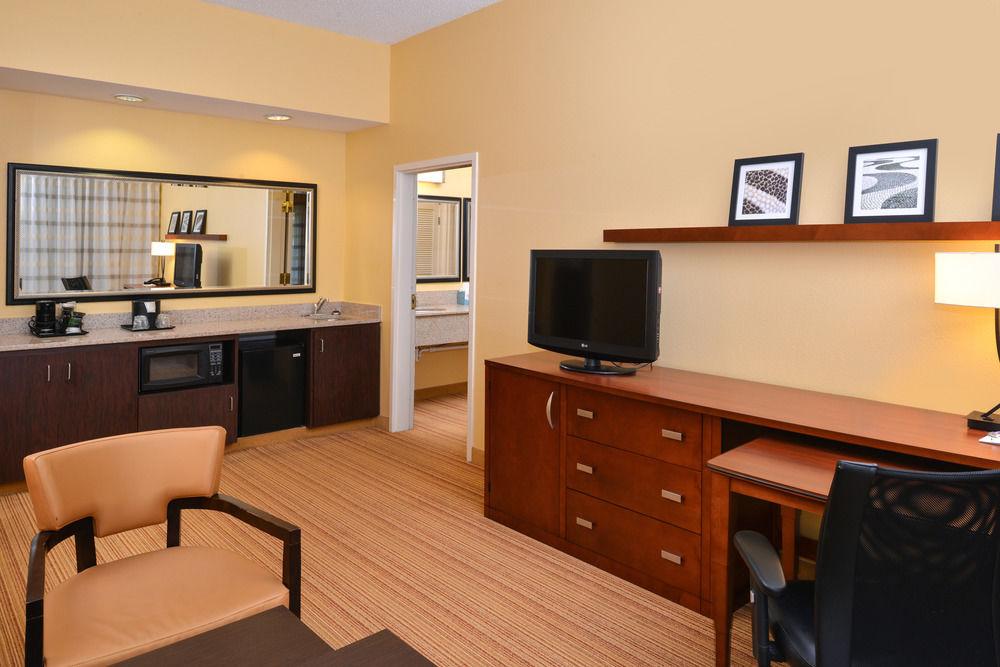 Courtyard By Marriott Columbia Northeast/Fort Jackson Area Zewnętrze zdjęcie
